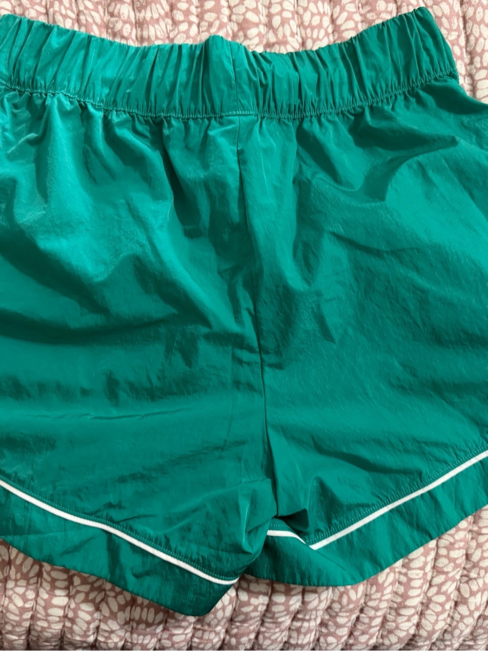 ALO Yoga Teal Green Athletic Shorts with White Trim